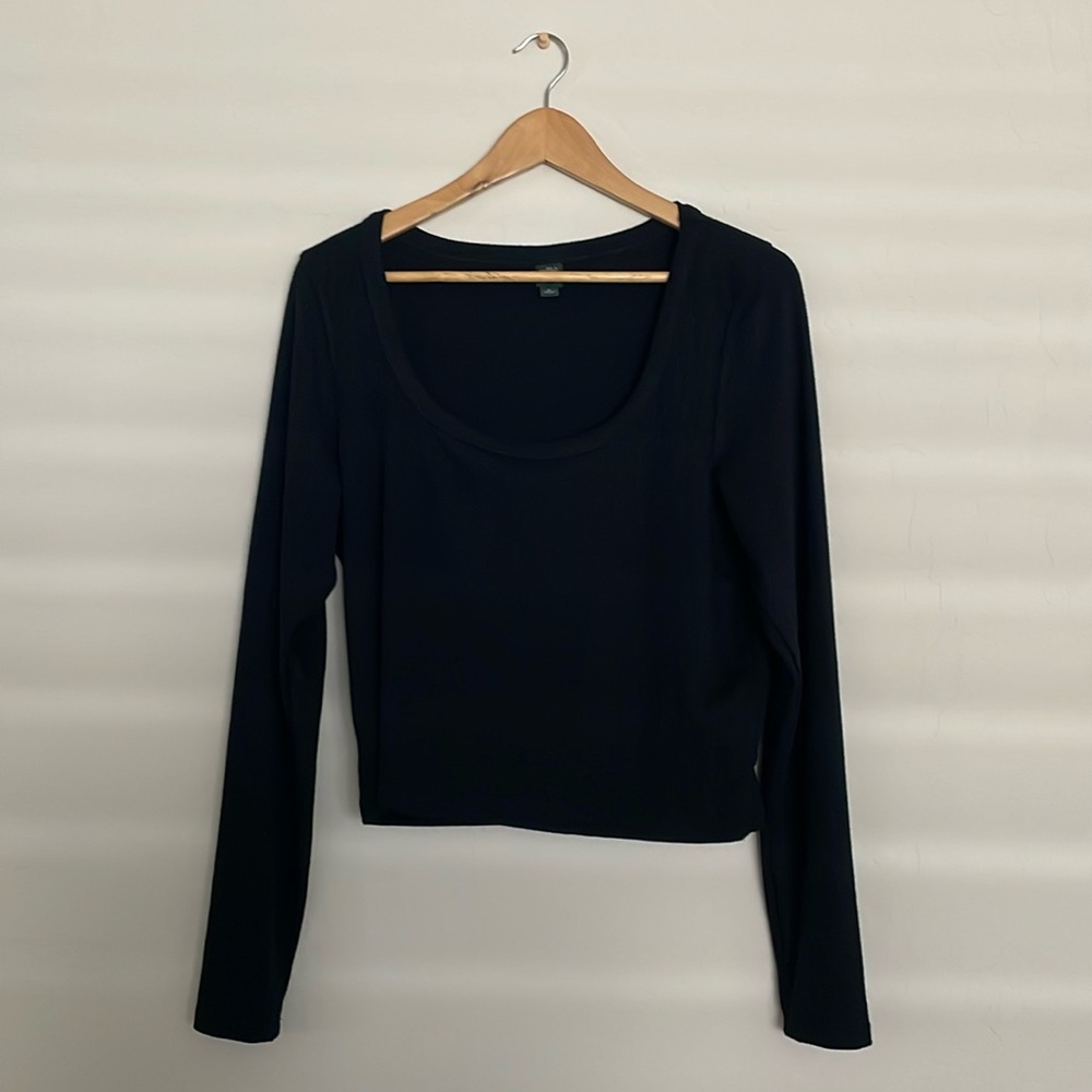 NWT Wild Fable Black Long Sleeve Mid Length Top
